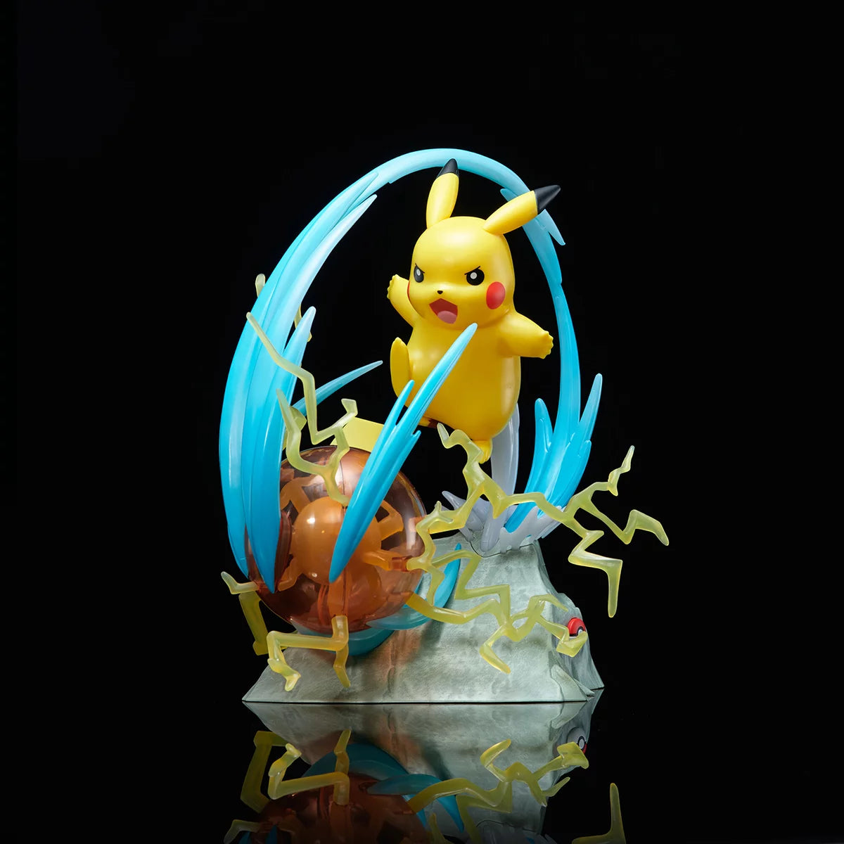 Pokemon Select - Pokémon Deluxe Figure - Light FX - Pikachu - Cherisaur Store