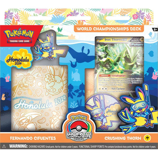Pokémon TCG: World Championships Decks 2024 (modelos al azar) - Ingles - Cherisaur Store